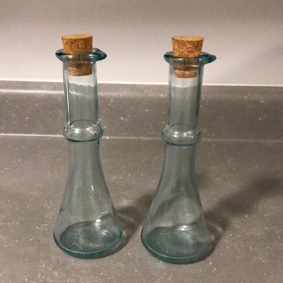 Other - Beautiful Italian glass oil and vinegar set.
